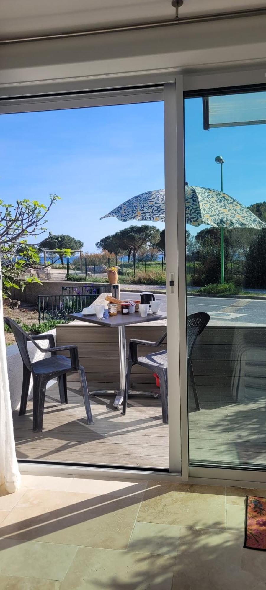 Villa Meze Avec Vue Face A L'Etang Extérieur photo